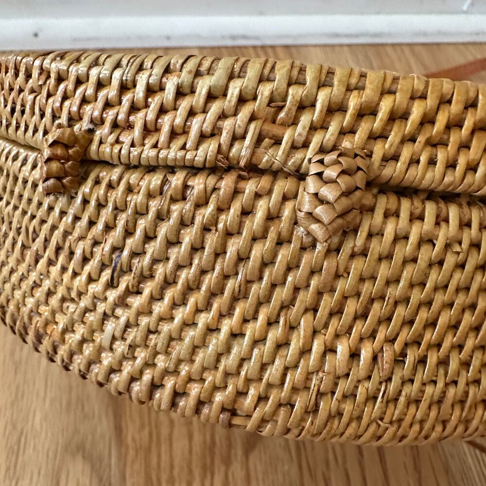 Boho Handwoven Round Rattan Crossbody Purse Flower Weaving Bali Bag Leather - Picture 9 of 12